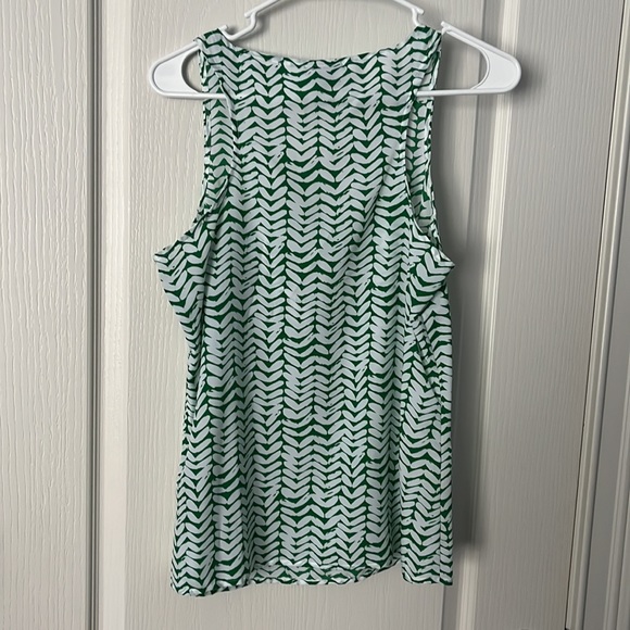Light and airy, green/white tank - Picture 3 of 3